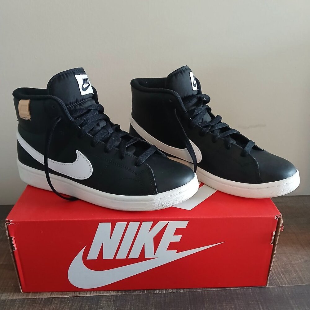 Women's Nike Sneakers